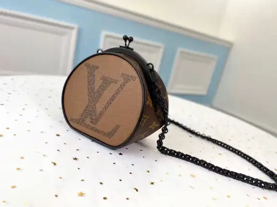 BC VUITTON BOURSICOT LOUIS 0513